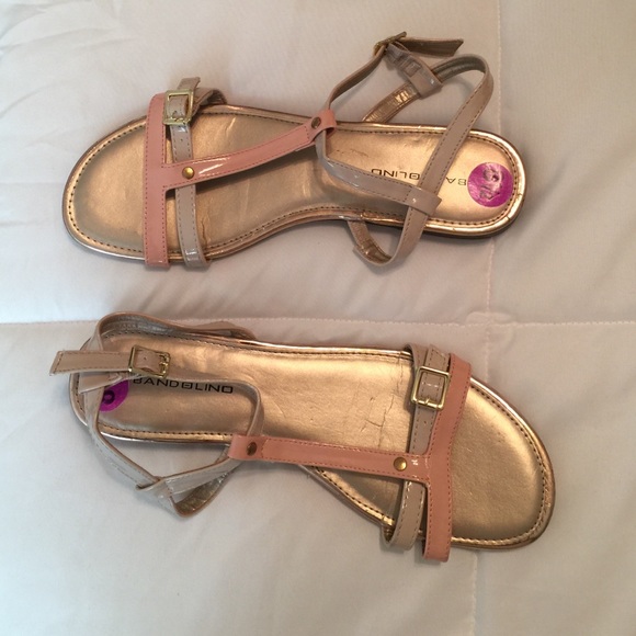 Cute, women's sandals!