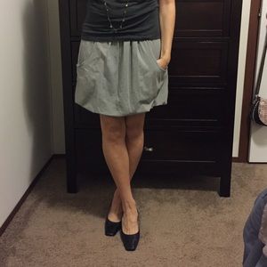 Gray mini skirt with pockets!