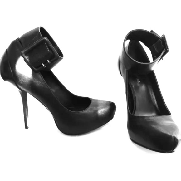 Call It Spring Shoes - 🇺🇸SALE🇺🇸black high heeled shoes w ankle straps