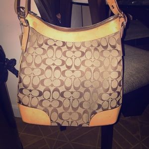 used coach hobo