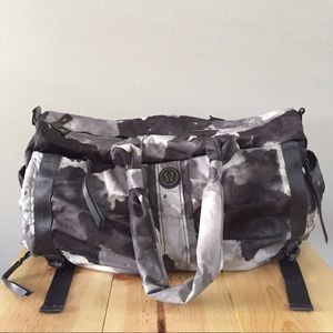 lululemon multicolored bag