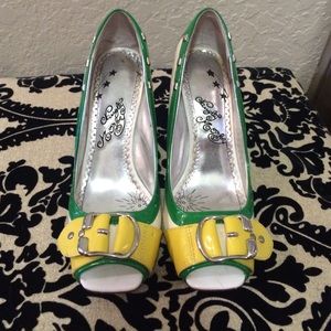 Naughty Monkey peep toe heels