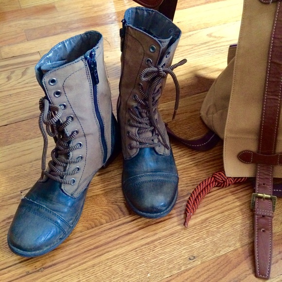 ❌SOLD❌Wanted Forge boots