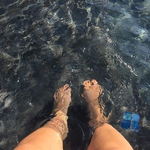 Meet your Posher, Crystal