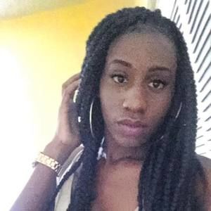 Meet your Posher, Rochelle