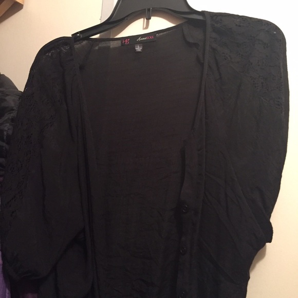 Black shirt