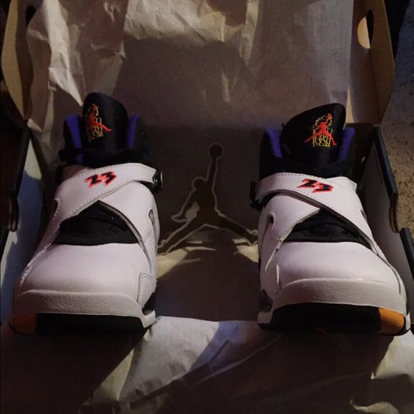 Sold 🚨🚨 Air Jordan retro 8 3peat' size 7 youth - Picture 4 of 4