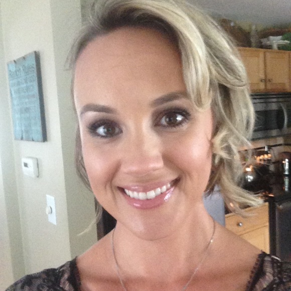 Meet your Posher, Natalee