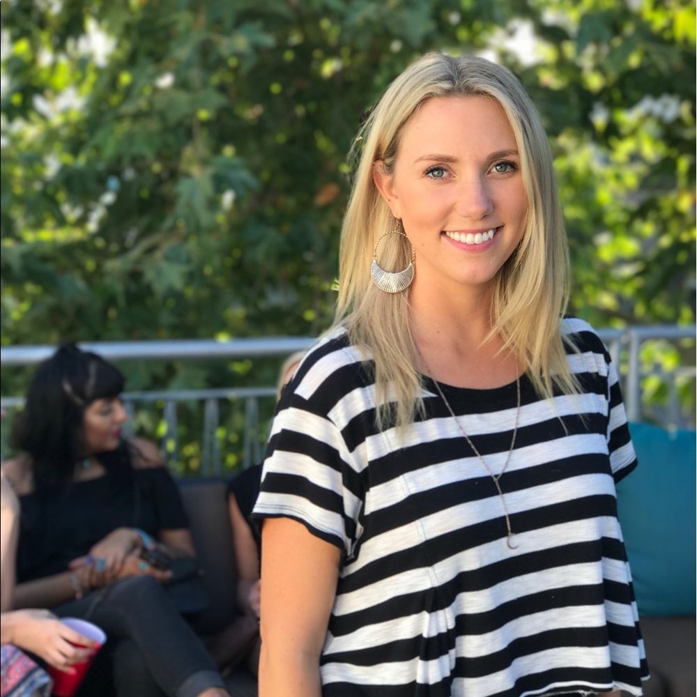 Meet your Posher, Courtney