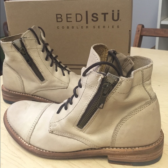 New - in box Bed:Stu lace up boho style boot