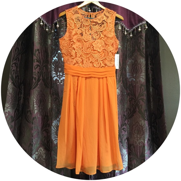 Eva Mendes Dresses & Skirts - Sale ❤️ HP 6/14/16 🎉🎉 Price Drop👗Lace Top Dress