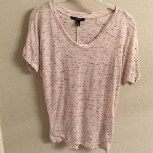 White and gray knit tee