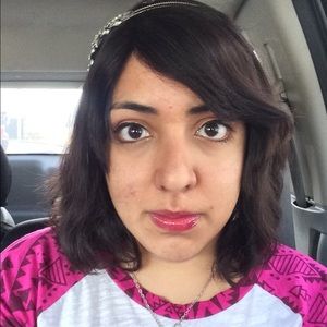 Meet your Posher, Christina