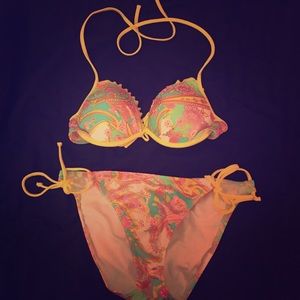 NWOT Victoria's Secret Bikini Set