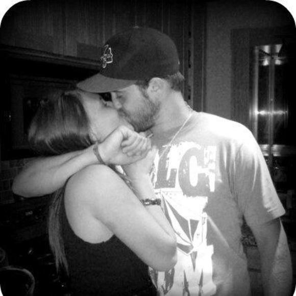 Meet your Posher, Arielle