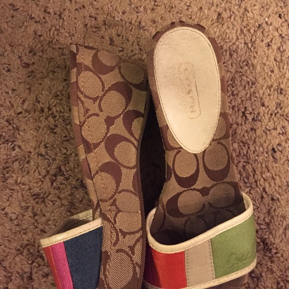 Very loved coach sandals😃