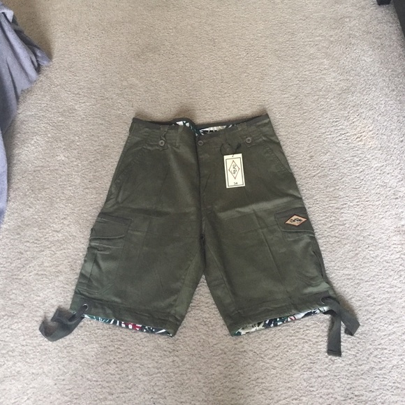 Men's cargo shorts