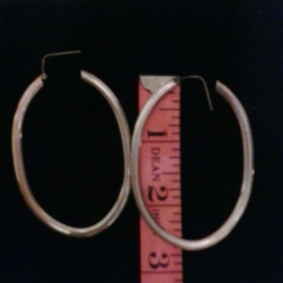 Silver large oval hoop earrings - Picture 2 of 3