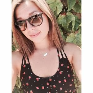 Meet your Posher, Valentina