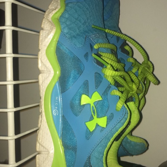 Under armour tennis shoes