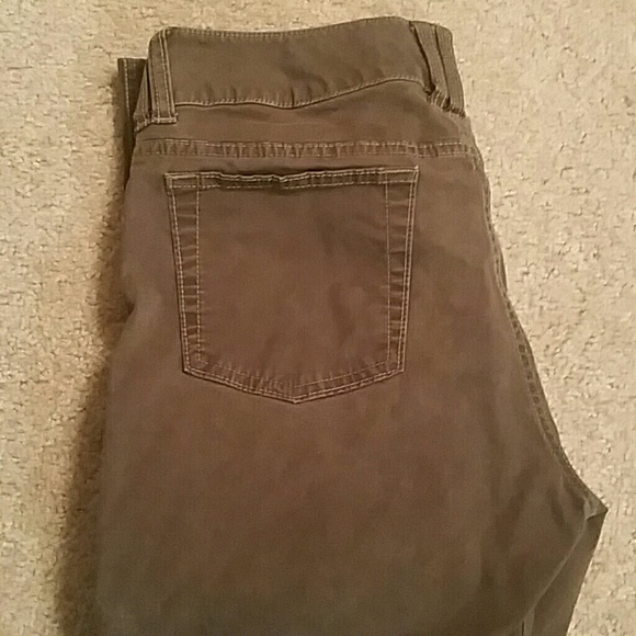 GAP brown stretch capri jeans