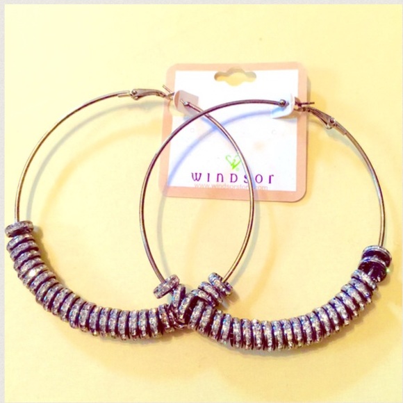 💋Sale Celeb Style Oversized Rhinestone Earrings - Picture 3 of 3