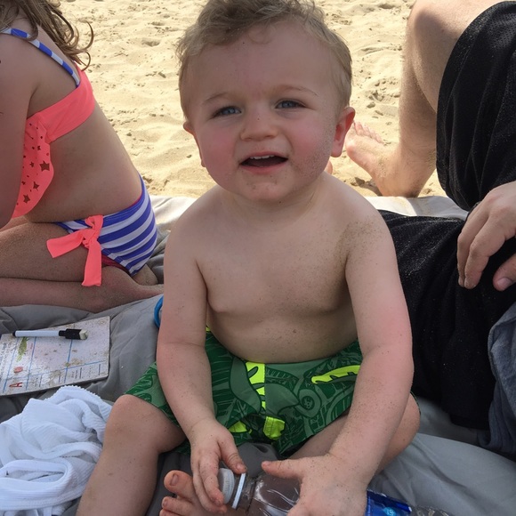 Meet your Posher & Suggested User - Chelsea - Picture 2 of 7