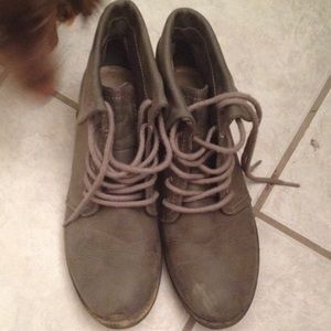 Sonoma Lace-Up Boots