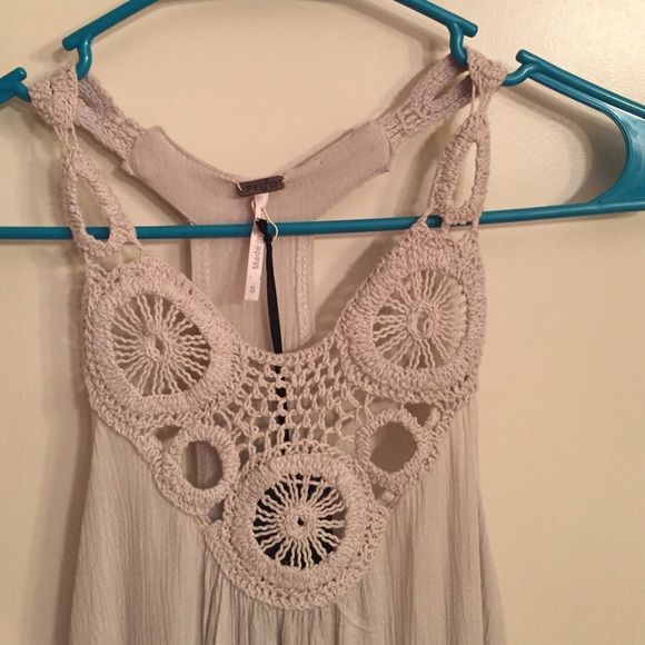 Top - Picture 4 of 4