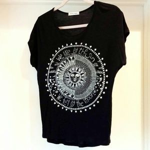 Black Flowie Scoop Neck Quote Shirt