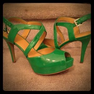 Beautiful size 12 never worn. They're too big now.