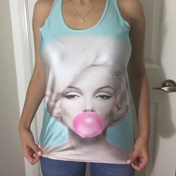 Top - Picture 2 of 3