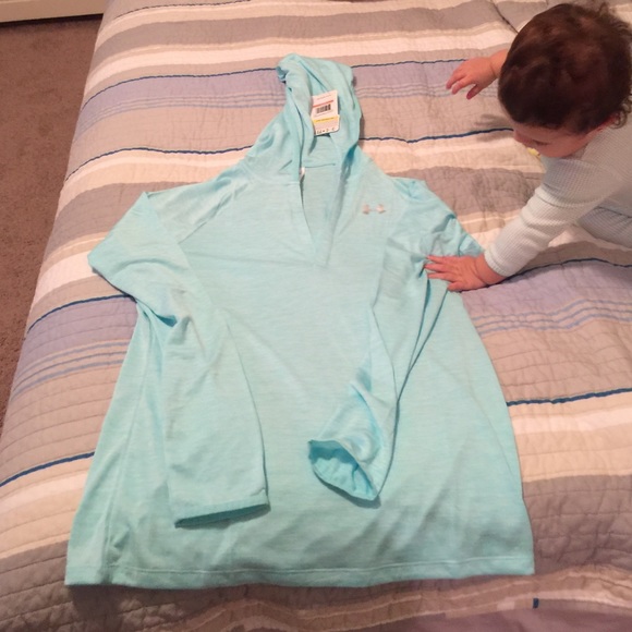 Long sleeve workout hoodie