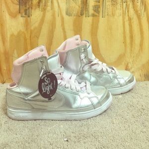 Nike air space sneakers!