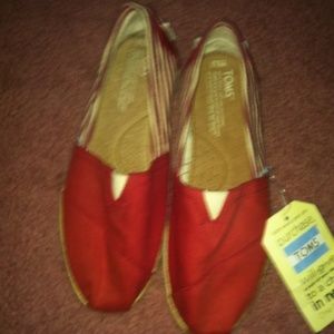 red with white striped sides