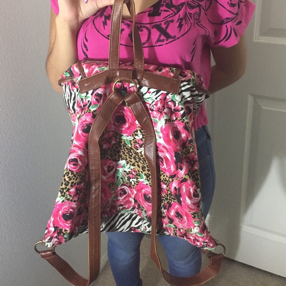 Backpack - Picture 3 of 4