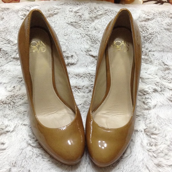 Joan & David platform tan heels
