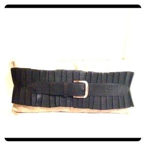 Ladies cinch belt