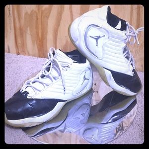 Jordan sneakers (men's 8.5) (women's 10)