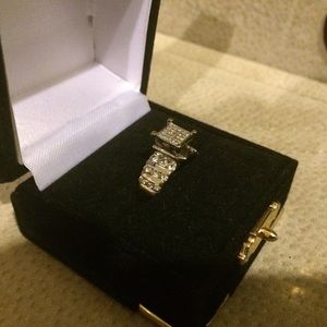 14k Gold Diamond Ring - 1.25k of diamonds