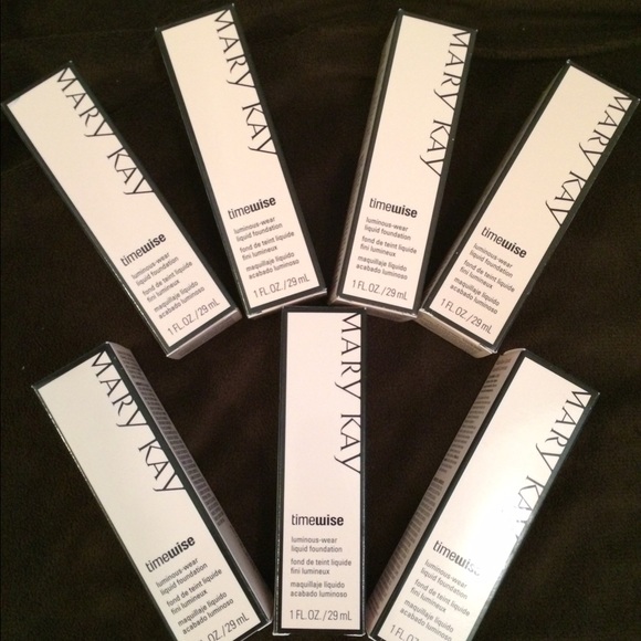 New! Mary Kay Luminous-wear liquid foundation