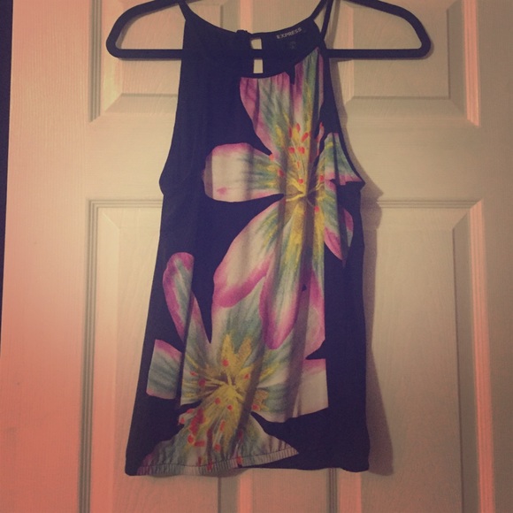 NWT silky floral tank