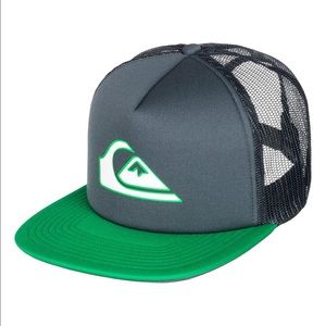 Quiksilver snapback hat