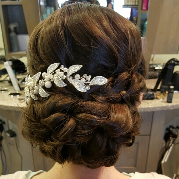 Pearl and Rhinestone Comb - Picture 2 of 4