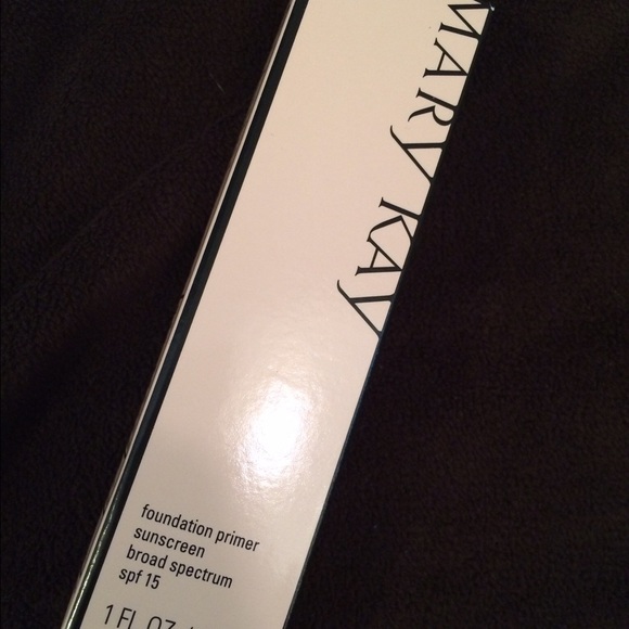 New! Mary Kay foundation primer