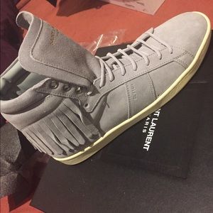 Never worn