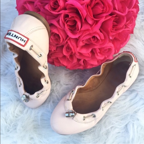 Bundle and save! 👛👗👠💎 - Picture 3 of 4