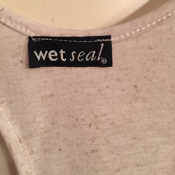 Top - Picture 2 of 4