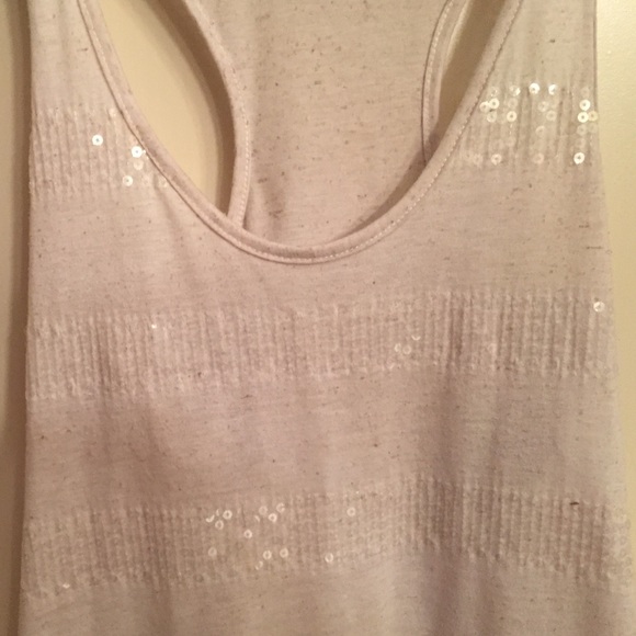 Top - Picture 4 of 4