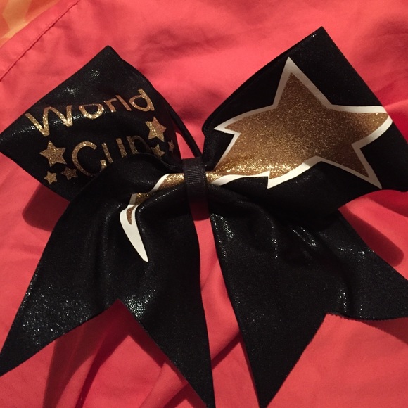 Cheer bow